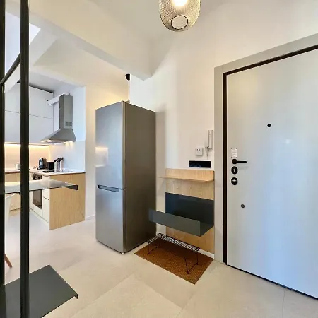 Apartment #plato Apt By Halu! *